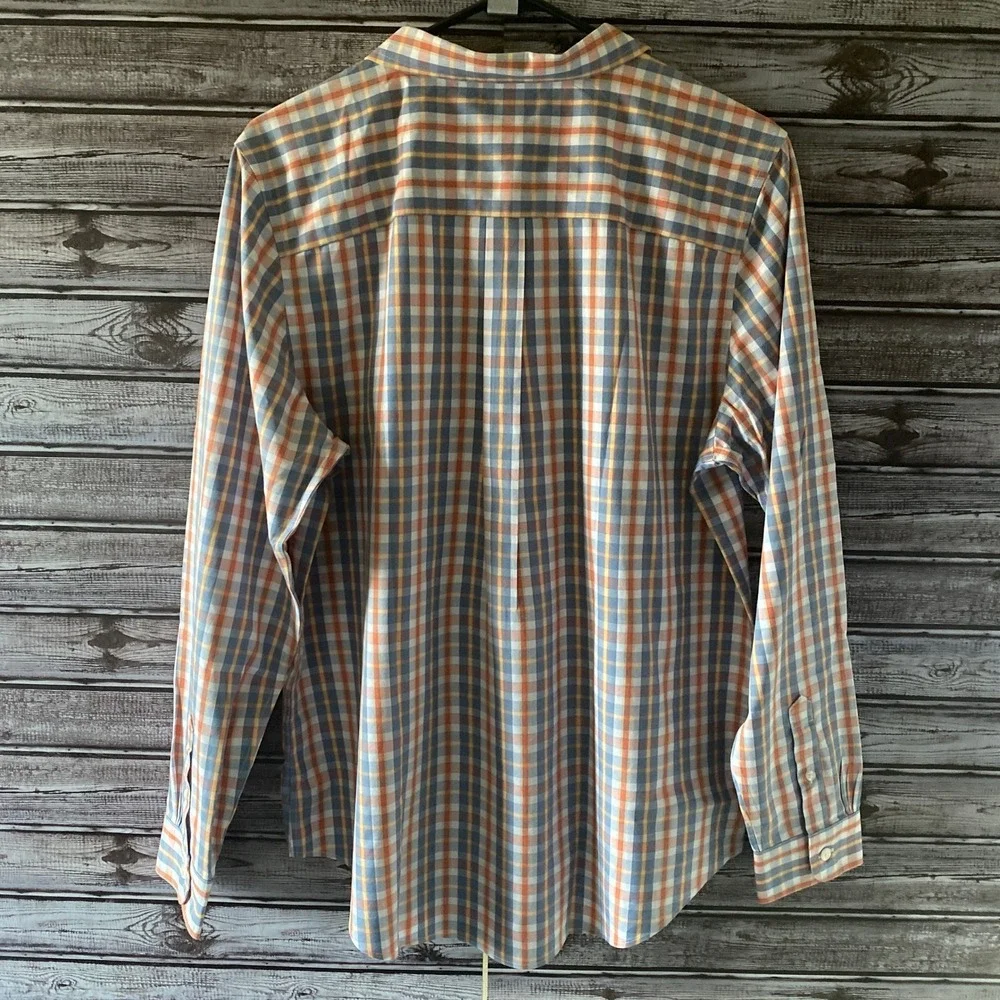 LL Bean Women's Long-Sleeved‎ Button-Down Top Size L Wrinkle Free Plaid NWT - Picture 2 of 7